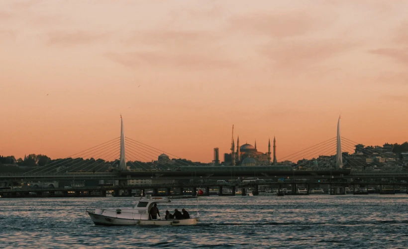 Full Moon Shopping Night: Tersane İstanbul’da Dolunay Işığında Bir Alışveriş Gecesi