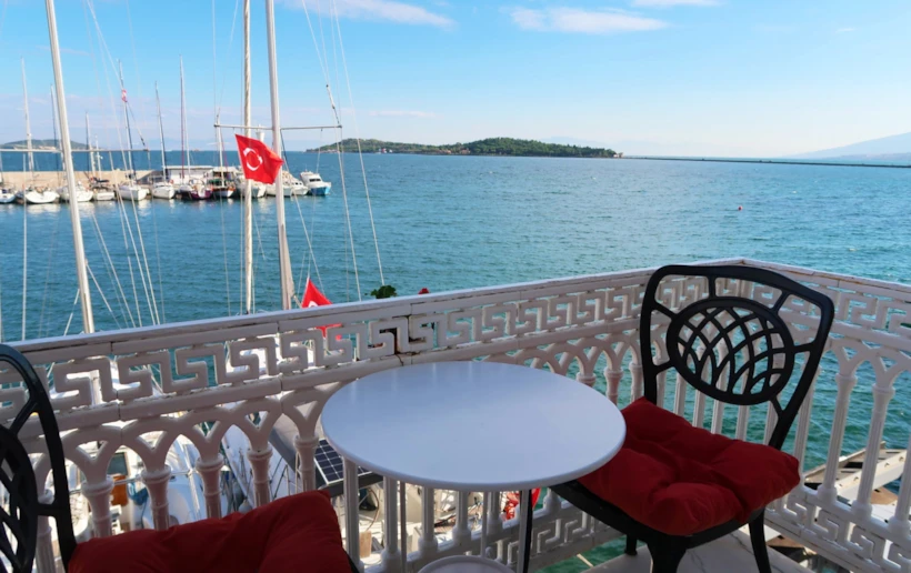Şirin Cumbalı Balkon