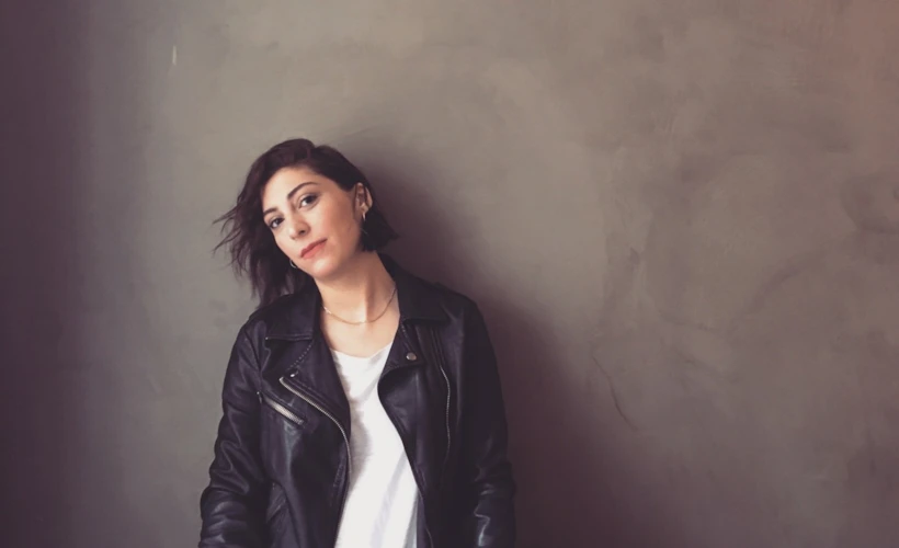 Zeynep Erbay: Başarılı Bir DJ ve Radyo Programcısı