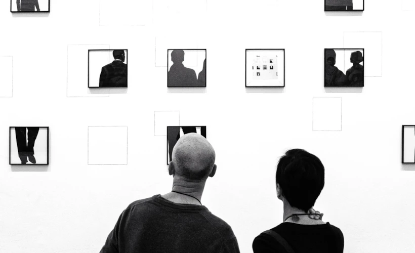 Sanat Yatırımı 101: Yeni Nesil Sanatçılardan Teknolojiye Faydalı Bir Rehber