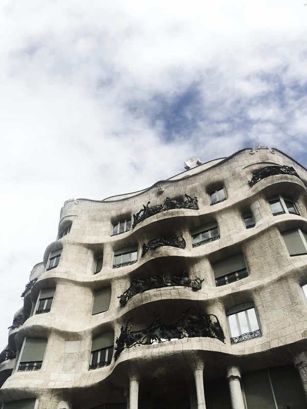 Gaudi'nin Barselona'ya Hediyesi: Casa Mila