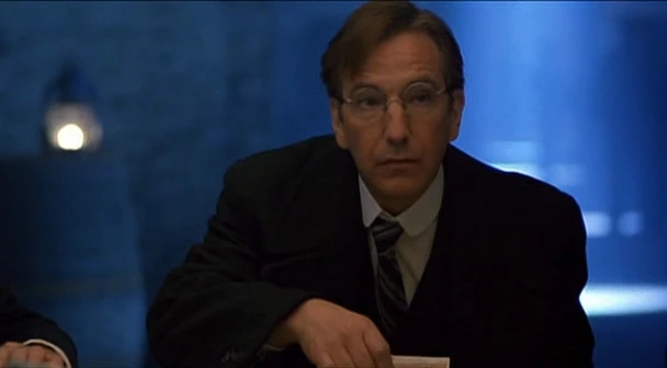 Michael-Collins-Alan-as-Eamon-De-Valera-alan-rickman-10785455-608-336