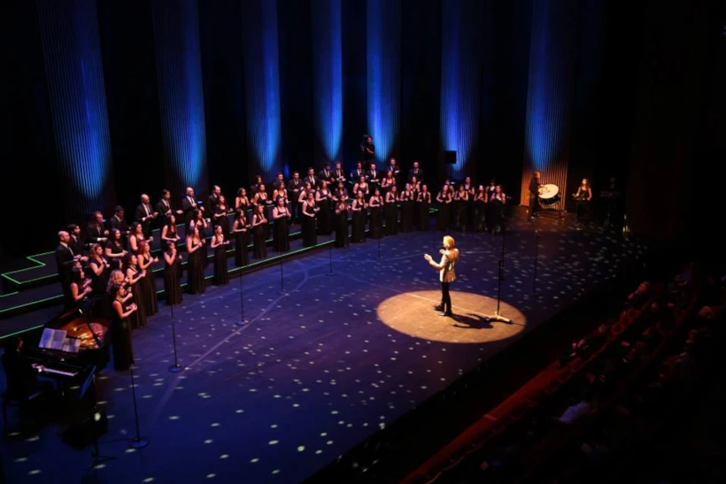 Eric Whitacre ve Rezonans – Cloudburst