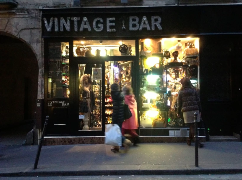 Vintage bar