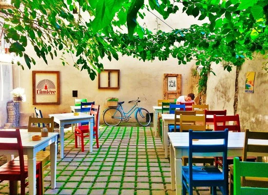 cafe lumiere
