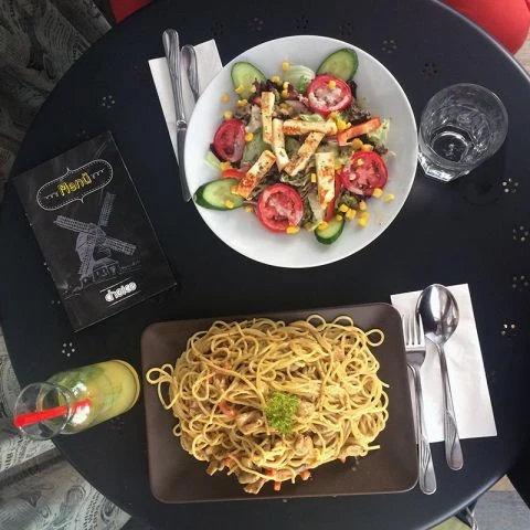 Yeldeğirmeni'nde En Lezzetli Seçim: Choice Cafe