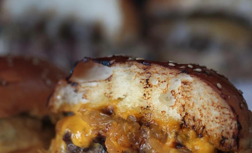Kadıköy Burger Postası: BOB, BroX ve Zapata