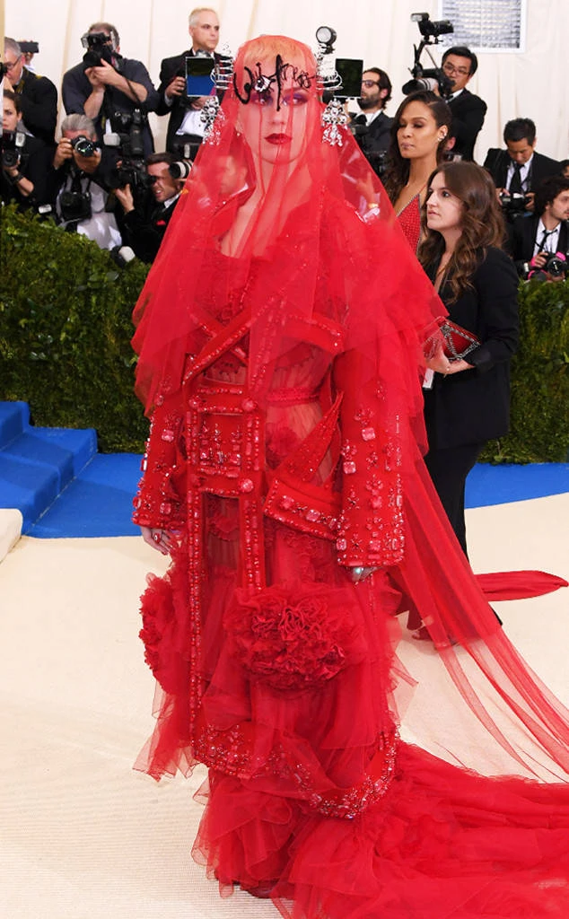 rs_634x1024-170501153759-634.Katy-Perry-Calloway-Met-Gala-2017-Arrivals.ms.050117