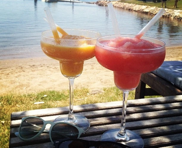 Cunda Adası: Denizi, Plajları ve Özgün Mekanları