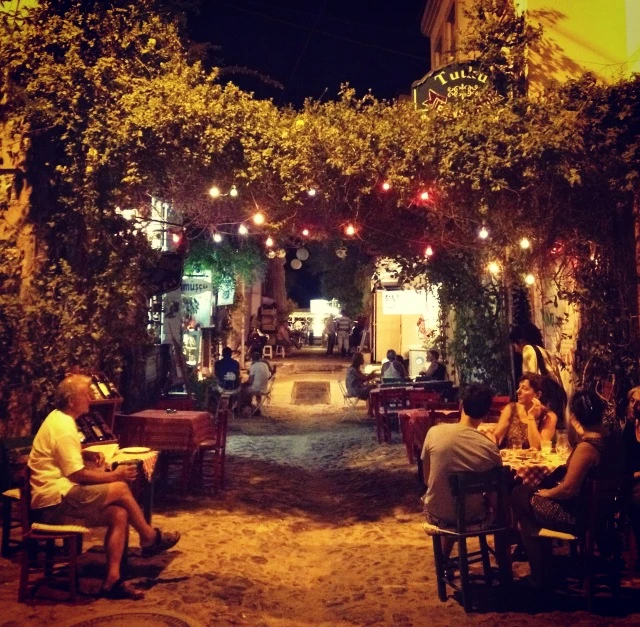 Vino Şarap Evi – Cunda