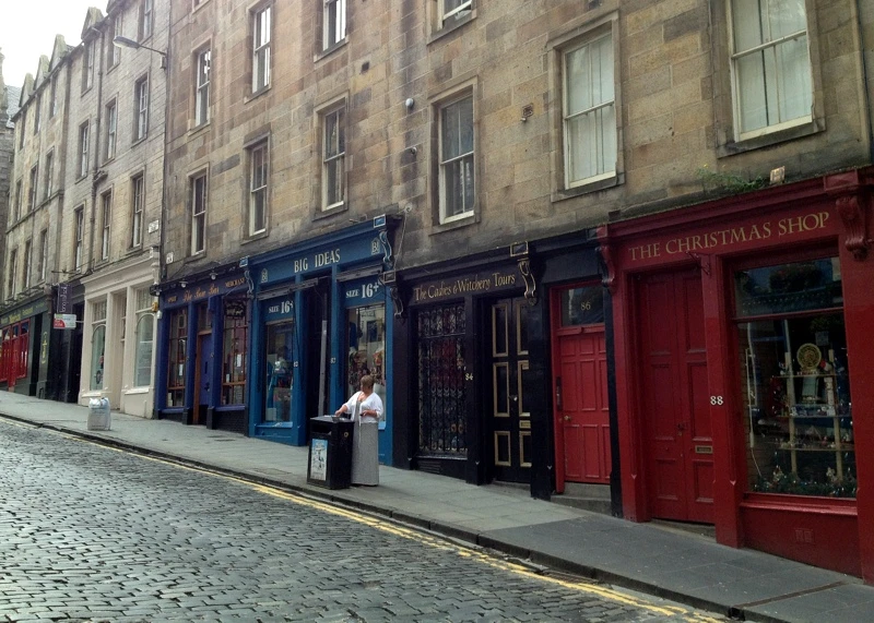 Victoria Street’de gün yeni başlıyor