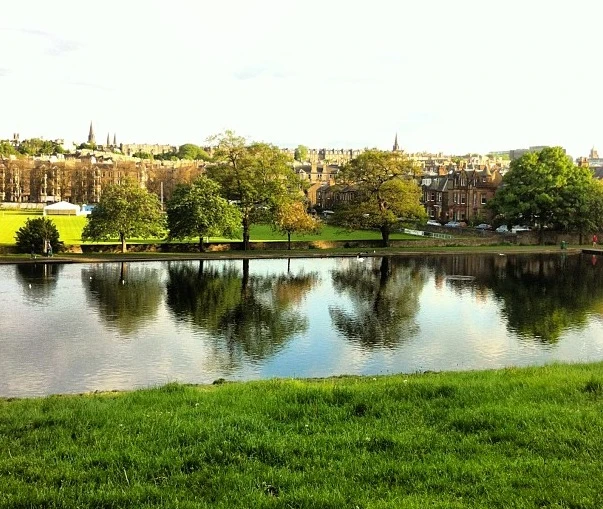 Inverleith Park – Edinburgh – Photo by Ayse Kose