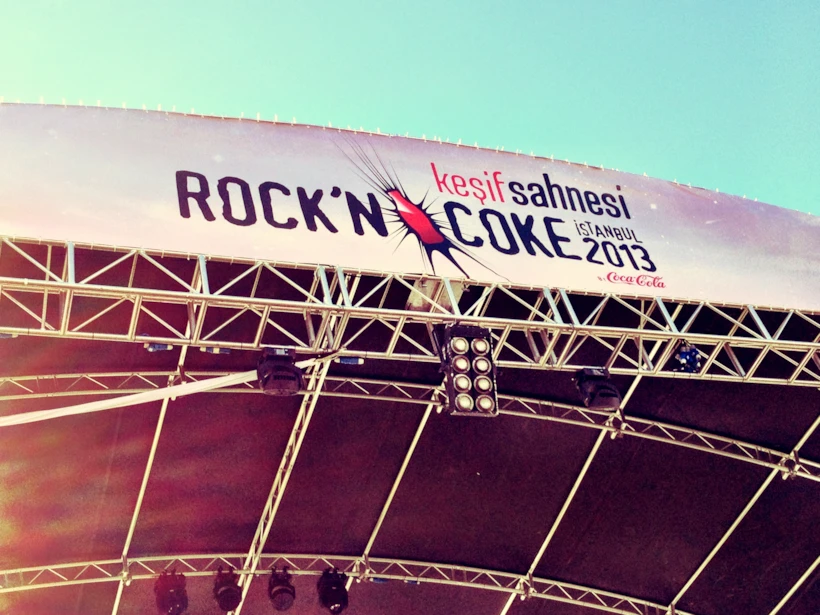 rock’n coke keşif sahnesi