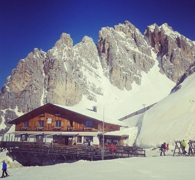 Cortina