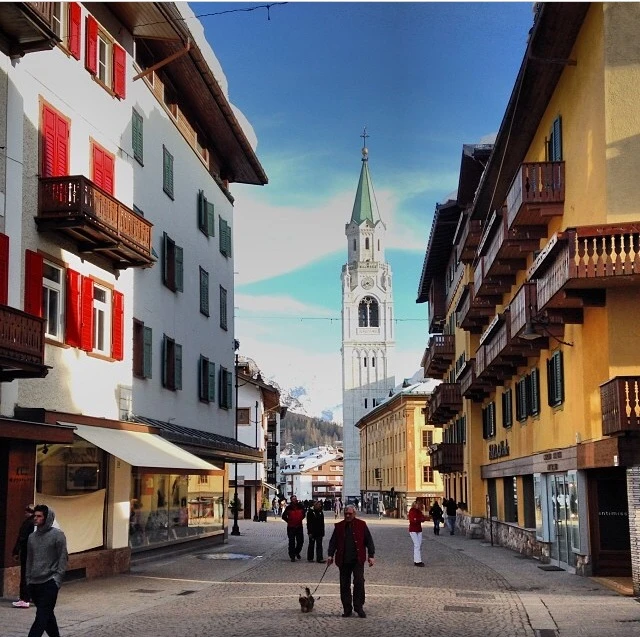 Cortina