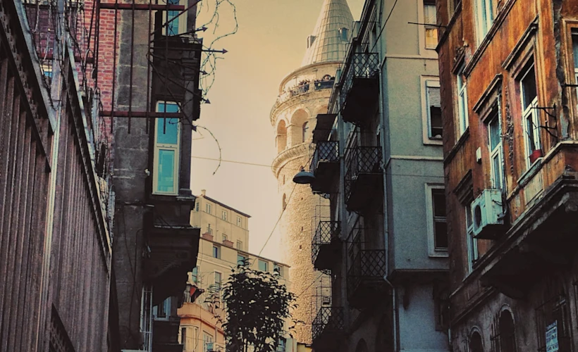 Beyoğlu’ndan Kısa Kısa Notlar Vol 2: Pera-Tünel-Galata