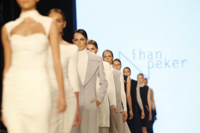 nihan peker runway final toplu