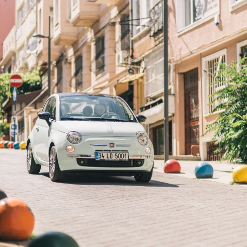 Fiat 500 Cult ile Mutluluk: Kadıköy ve Moda'da Fotoğraf Çekmek!