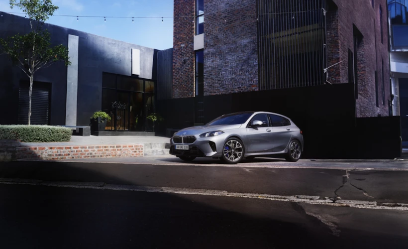 Yaşamla Bir: Yeni BMW 120 ile Tanışın!