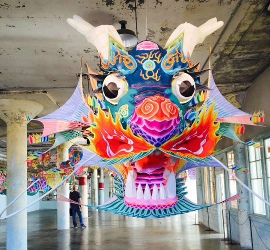 Ai Weiwei Alcatraz Hapishanesi’nde: Özgürlük Hapsedilemez, Kanatlanıp Kaçar