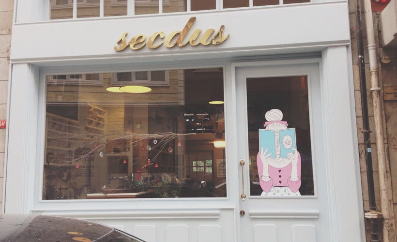 Secdus: Kadıköy'de Nefis Bir Tasarım Dükkanı