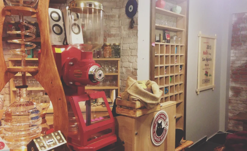 Beşiktaş'ta Kahve Molası: Le Chat Noir Coffee Shop