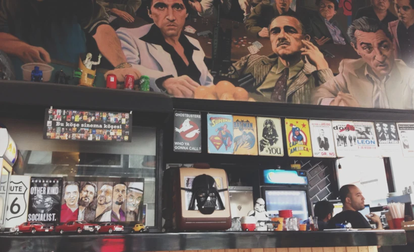 Hollywood Burger: Kadıköy’de Güzel Hamburger, Hoş Atmosfer