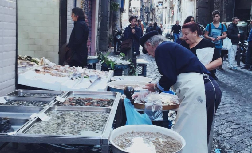 Güneşin Şehri: Napoli