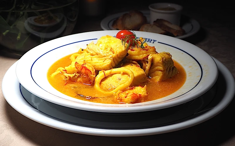 Cafe du Levant: Haliç Kıyısında Gerçek Bir Fransız