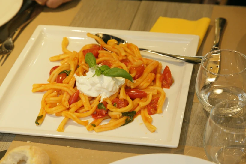Platina Pasta Milan