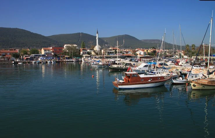 Çeşme'nin Adı, Urla'nın Tadı