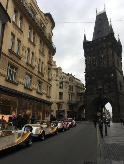 prag 6