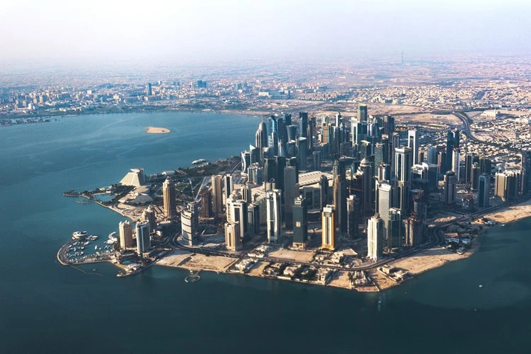 Doha'da Yaşamak: Gamze Mamaş & Özhan Emeksiz ile Sohbet