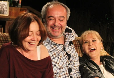 Vanya, Sonya, Maşa ve Spike: Ailecek Severek İzleyin