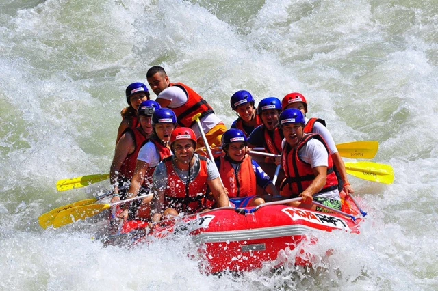 Adrenalin Dolu Bir Hafta Sonu: Antalya'da Canyoning ve Rafting