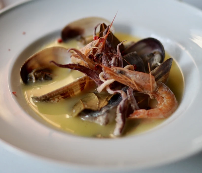 Can oba restoran balık çorbası