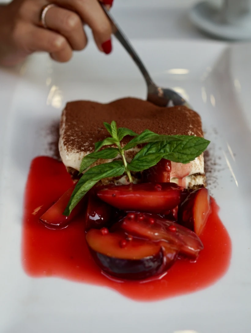 can oba tiramisu sirkeci