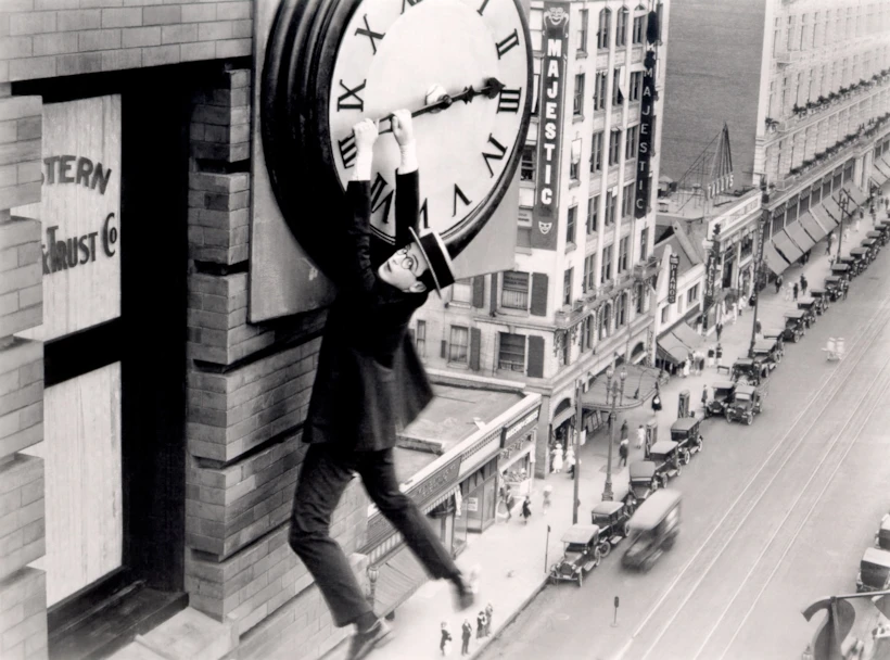 harold-lloyd-in-safety-last