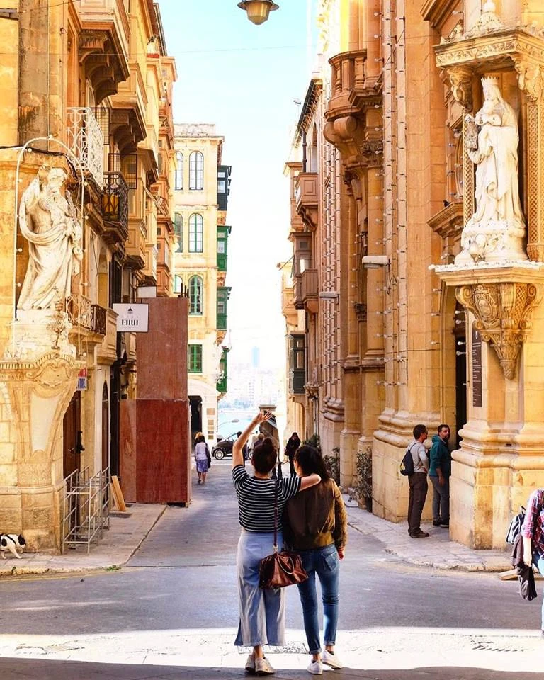 oitheblog İdil Atay & Öykü Doğan