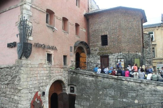Lviv: Üç Neden, Bir Şehir