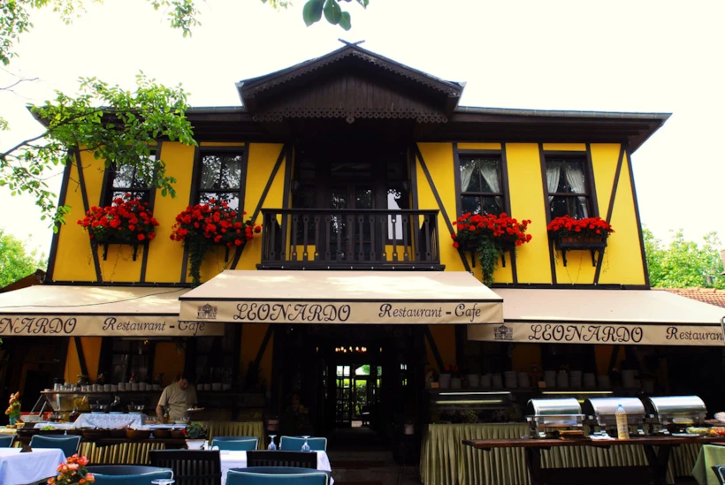 yakin – leonardo