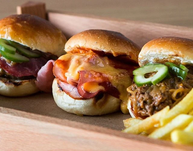 Kis (Keep It Simple) Rotisserie: Reşitpaşa'da Bir Amerikalı