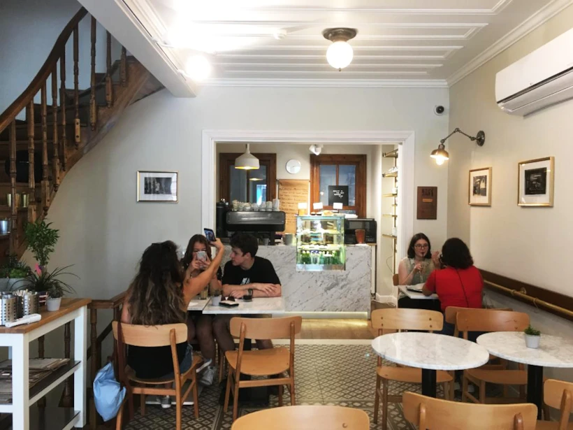 Kadıköy'ün Kahve Barı Artık Yeni Yerinde: Rafine Espresso Bar