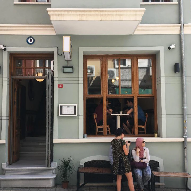 Rafine Espresso Bar yeni yerinde