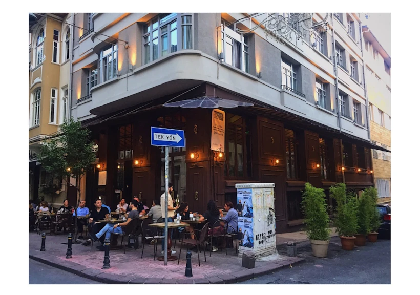 Charter Pub Cihangir