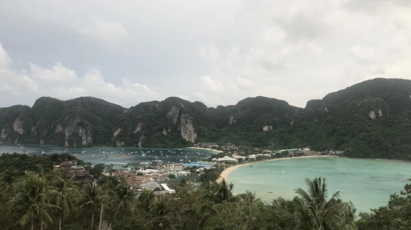 phiphi_island_viewpoint