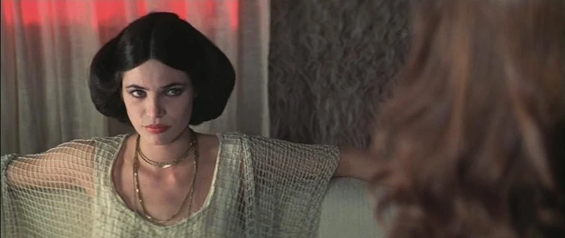 Güzel Masum Kız ve Masalların Cinsiyet Hiyerarşisi: Suspiria