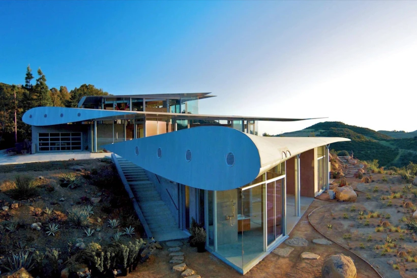 The World’s Most Extraordinary Homes – Mountain – homesandproperty.co.uk