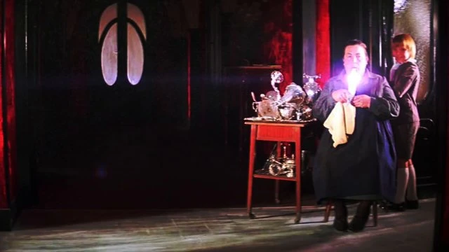 Güzel Masum Kız ve Masalların Cinsiyet Hiyerarşisi: Suspiria