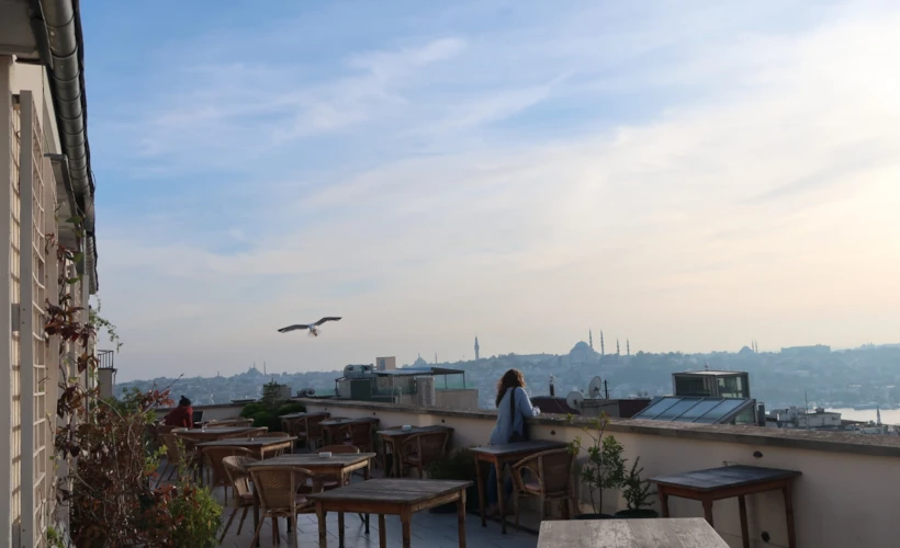 Pera: Tarih, Sanat, Lezzet ve Müziğin Buluştuğu Nokta